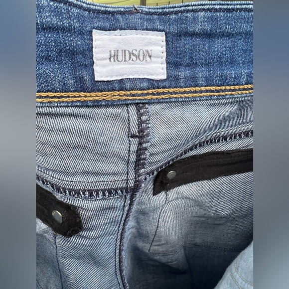 Hudson Women’s Collin Skinny 5-Pocket Jeans, 29 - Picture 4 of 9